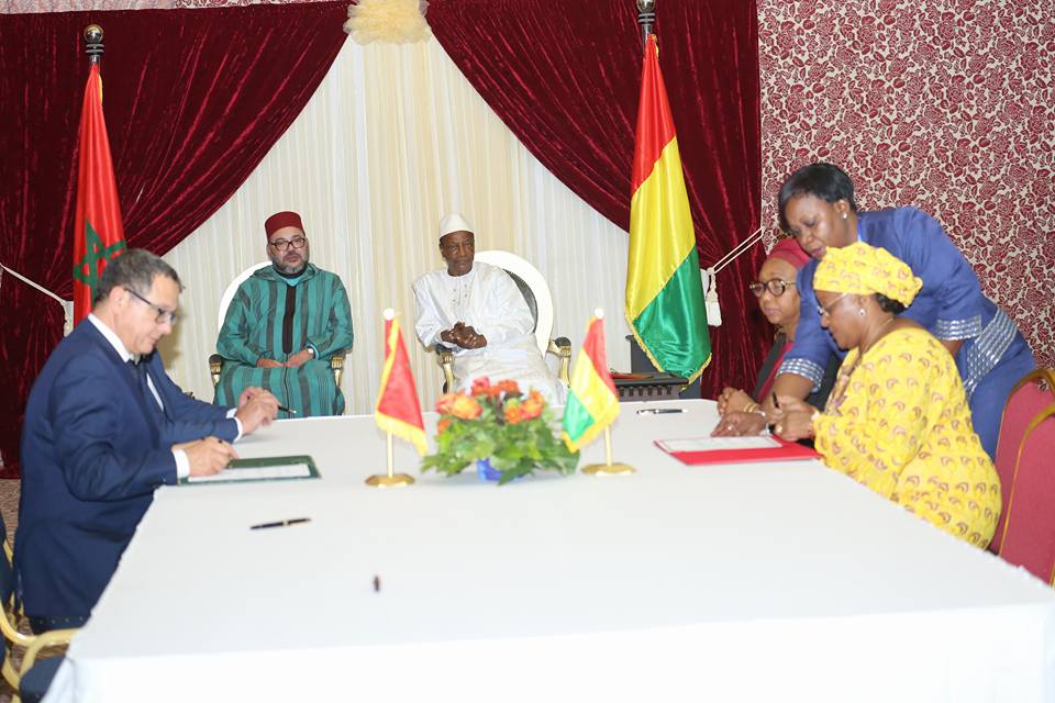 King of Morocco, Guinean Pres. Chair Signing Ceremony of Bilateral Cooperation Agreements